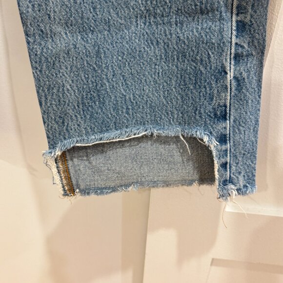 Vintage Distressed Levi's 501s - Picture 5 of 7